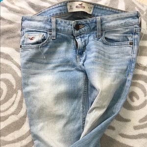 Hollister skinny jeans👖🌸